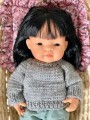 dziergany-sweterek-z-wloczki-dla-lalki-miniland-38-cm-szary-2.jpeg