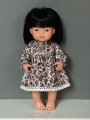 sukienka-z-dlugim-rekawem-i-koronka-dla-lalki-miniland-38-cm-kremowa-w-bordowe-kwiatki-17.jpeg