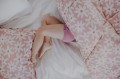 POSCIEL-BAWELNIANA-BLUSH-DAISIES-M-malomi-4.jpg